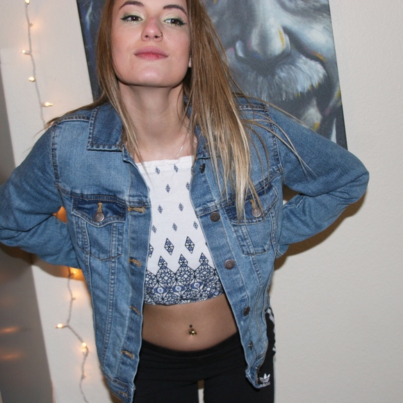 Jean Jacket - Picture 6 of 6